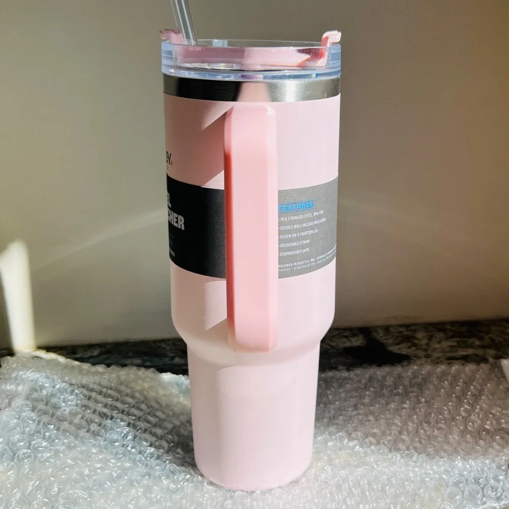 Stanley - PETAL (Pink) - 40oz OG Adventure Quencher Travel Tumbler - RARE + NWT - Picture 3 of 7